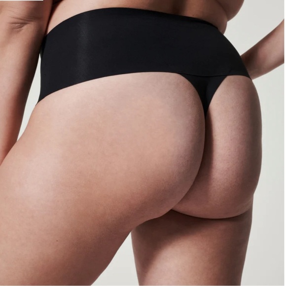 SPANX | Undie-Tectable Smoothing Thong, Black Size S NWT - Picture 9 of 9